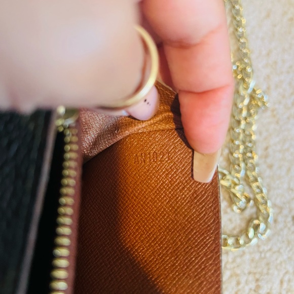 Louis Vuitton monogram Crossbody #AN1921 - Picture 3 of 10